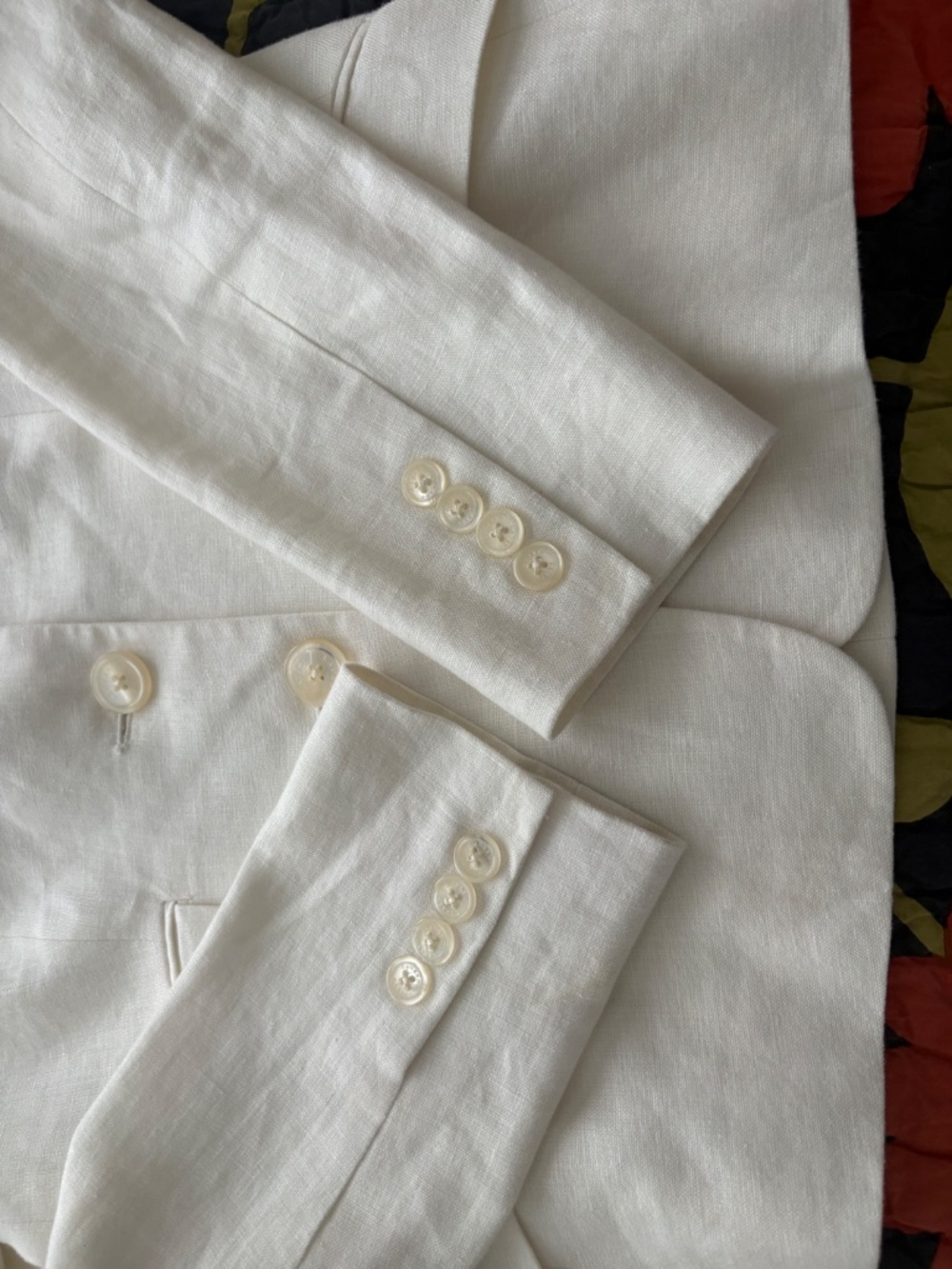 Elegant, Classic Ralph Loren White Linen Blazer 4P - Picture 4 of 6